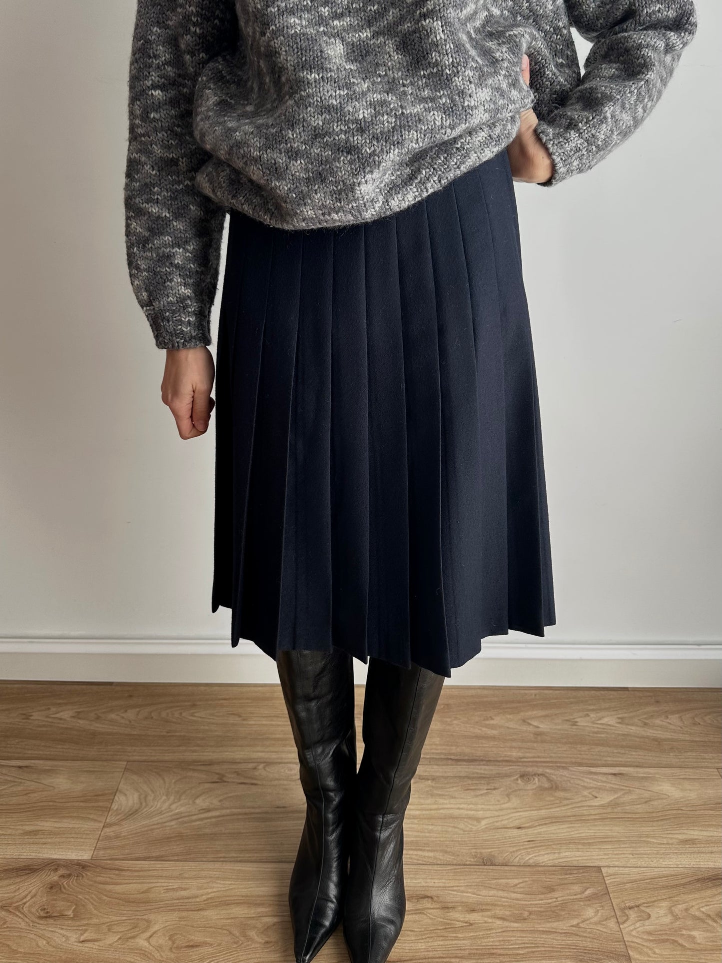Navy pleated skirt