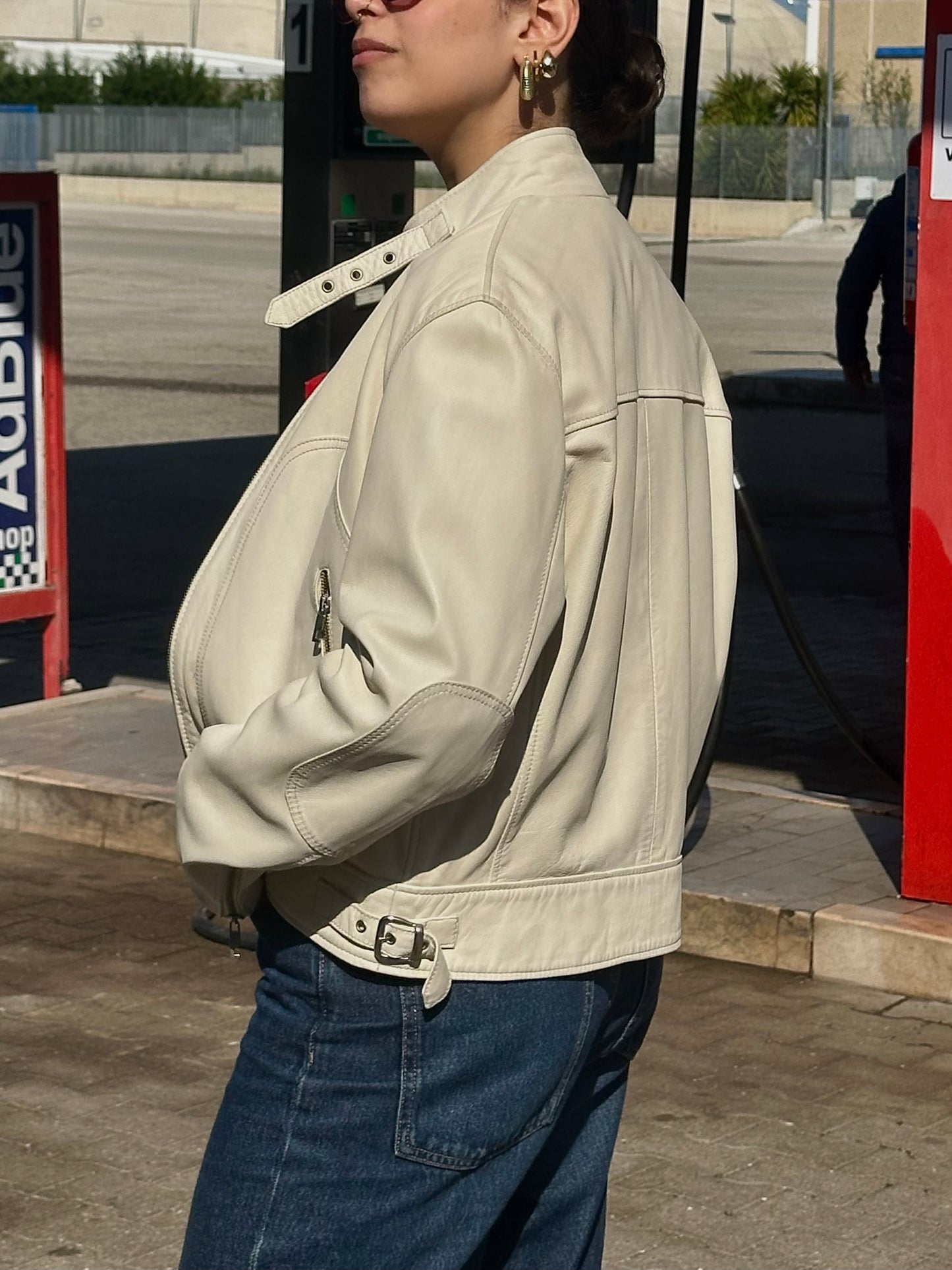 Latte leather biker