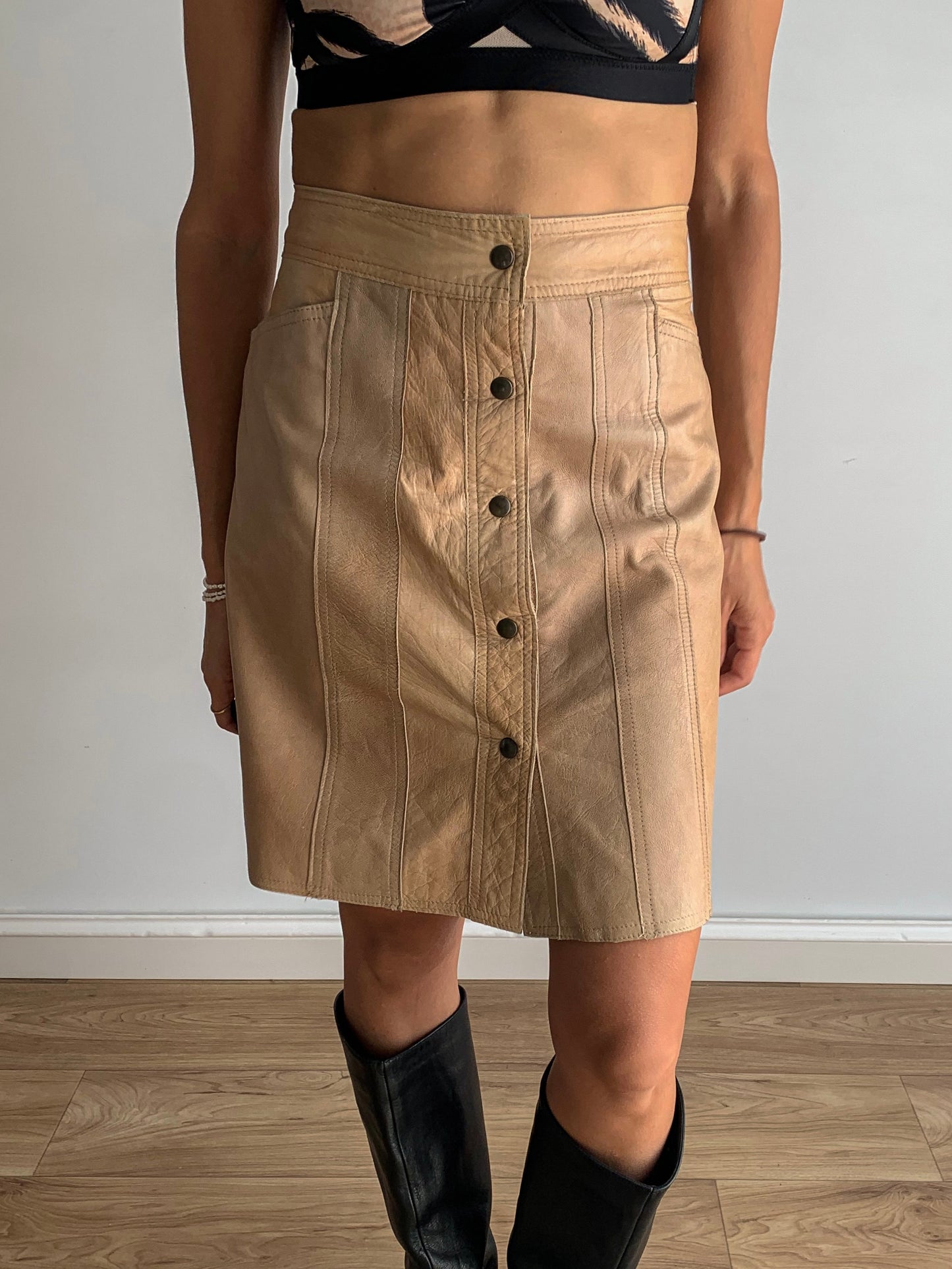 Leather sand skirt