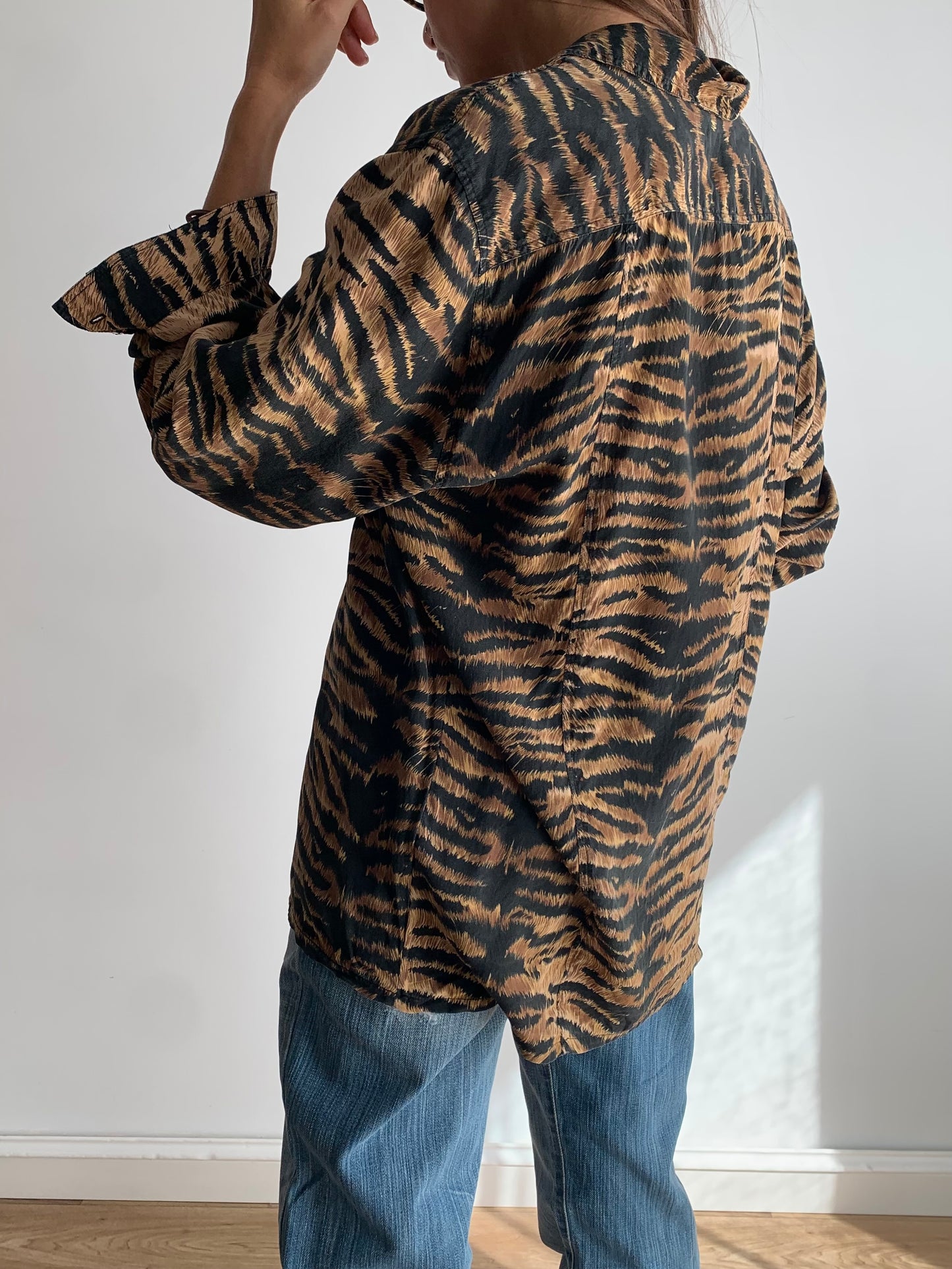 Pure silk tiger shirt