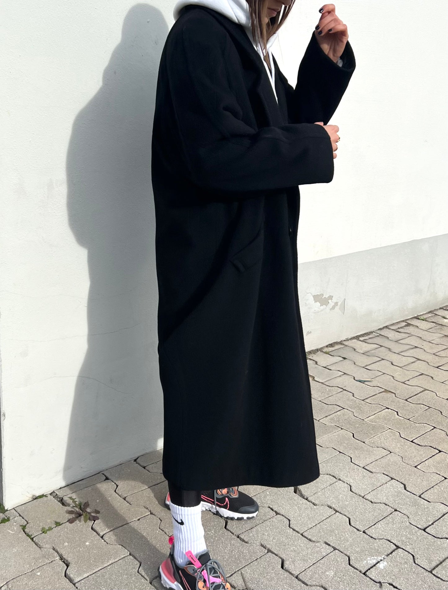 Vintage x-long black coat