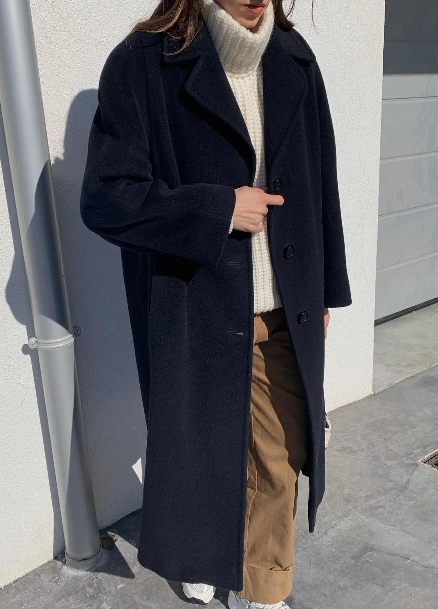 Minimal black coat