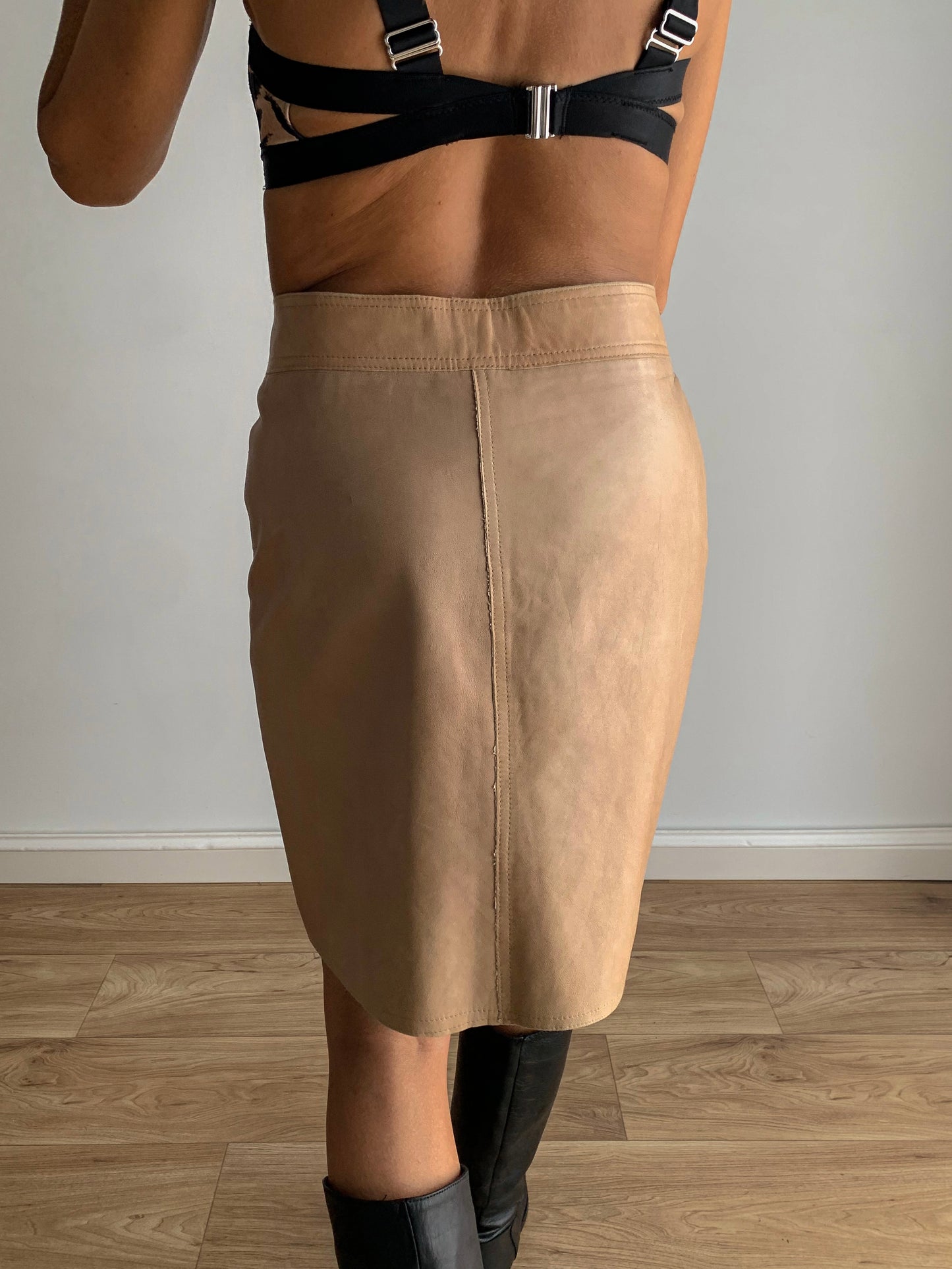 Leather sand skirt