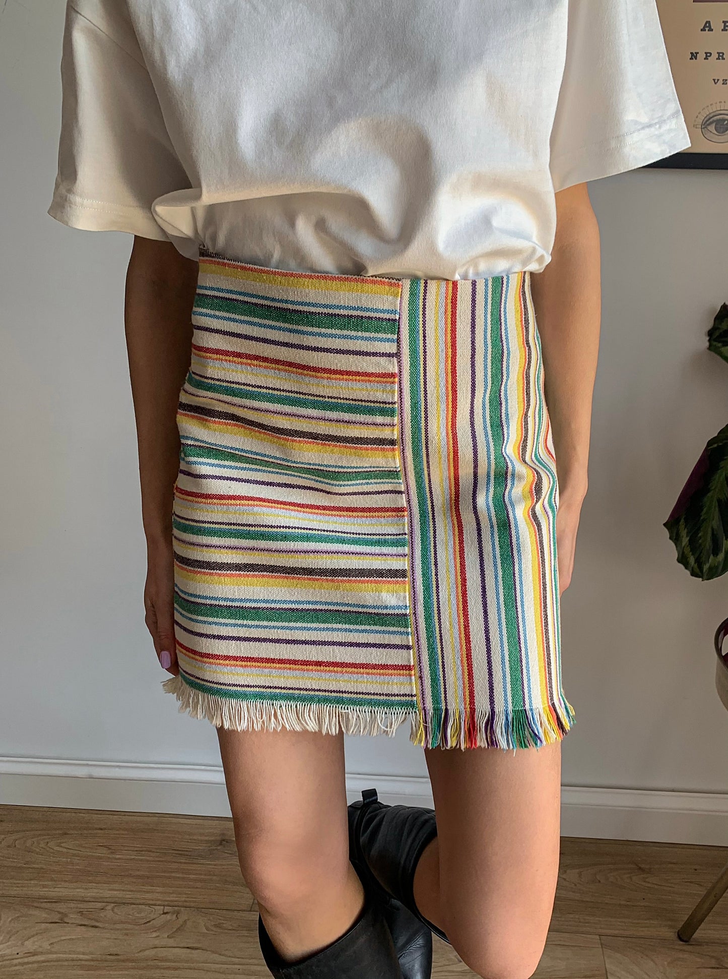 Striped + fringes mini skirt