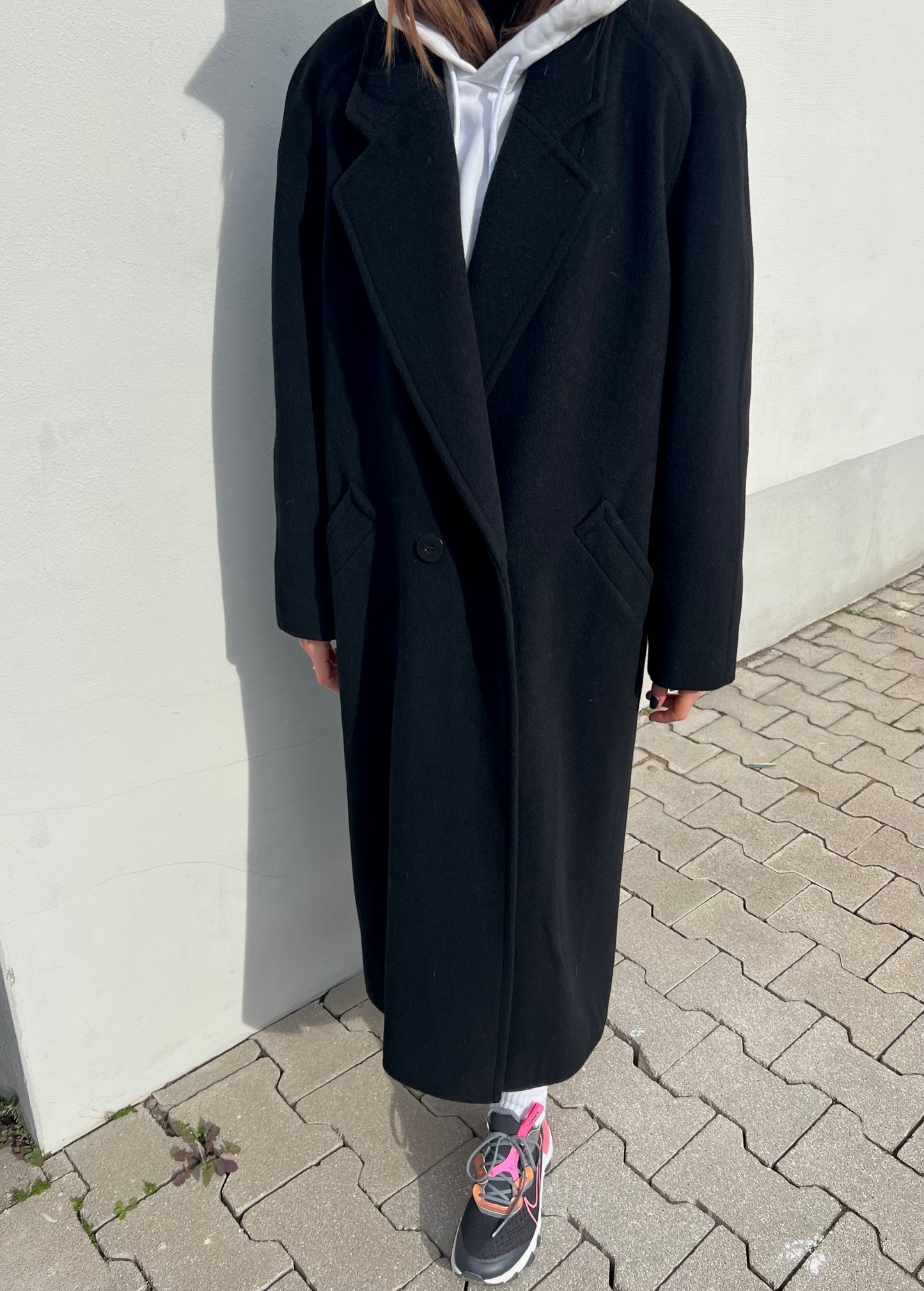 Vintage x-long black coat