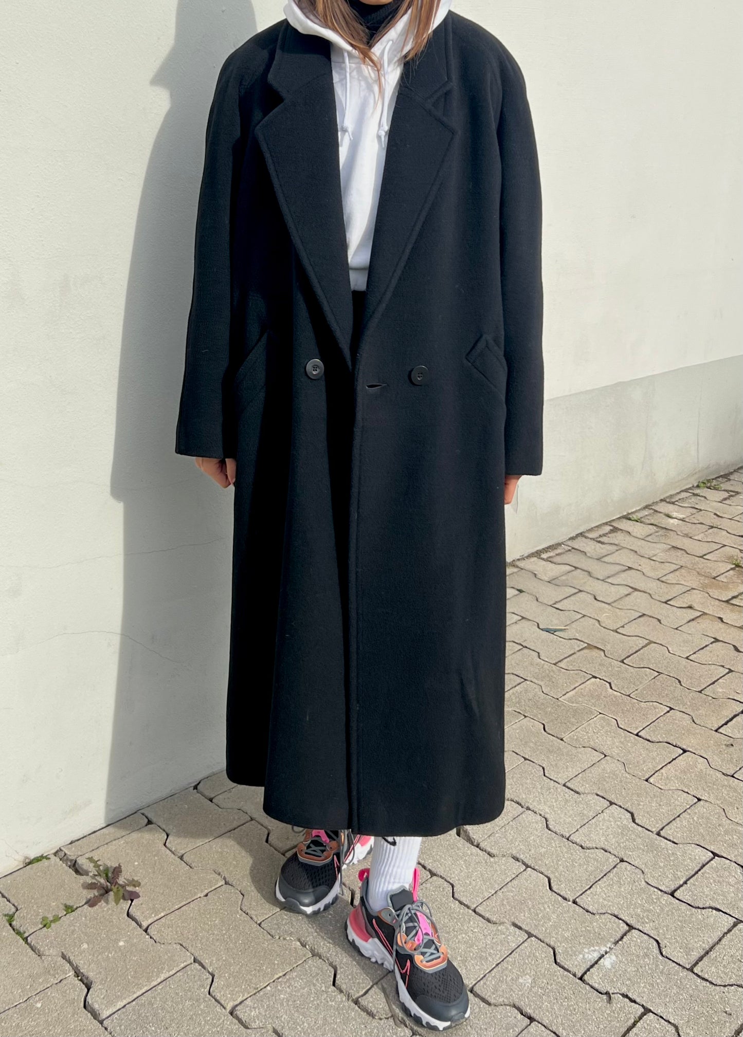 Vintage x-long black coat