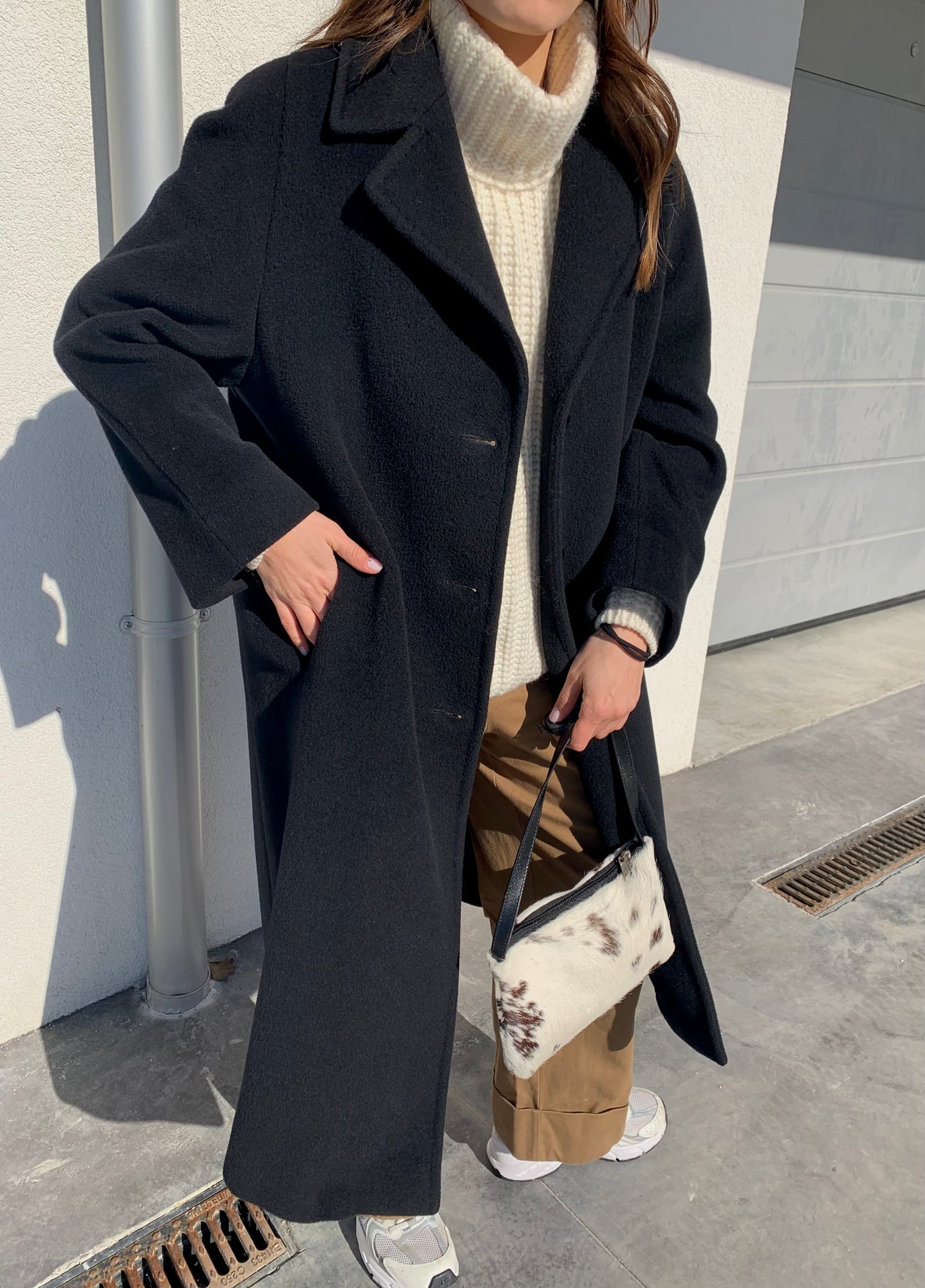 Minimal black coat