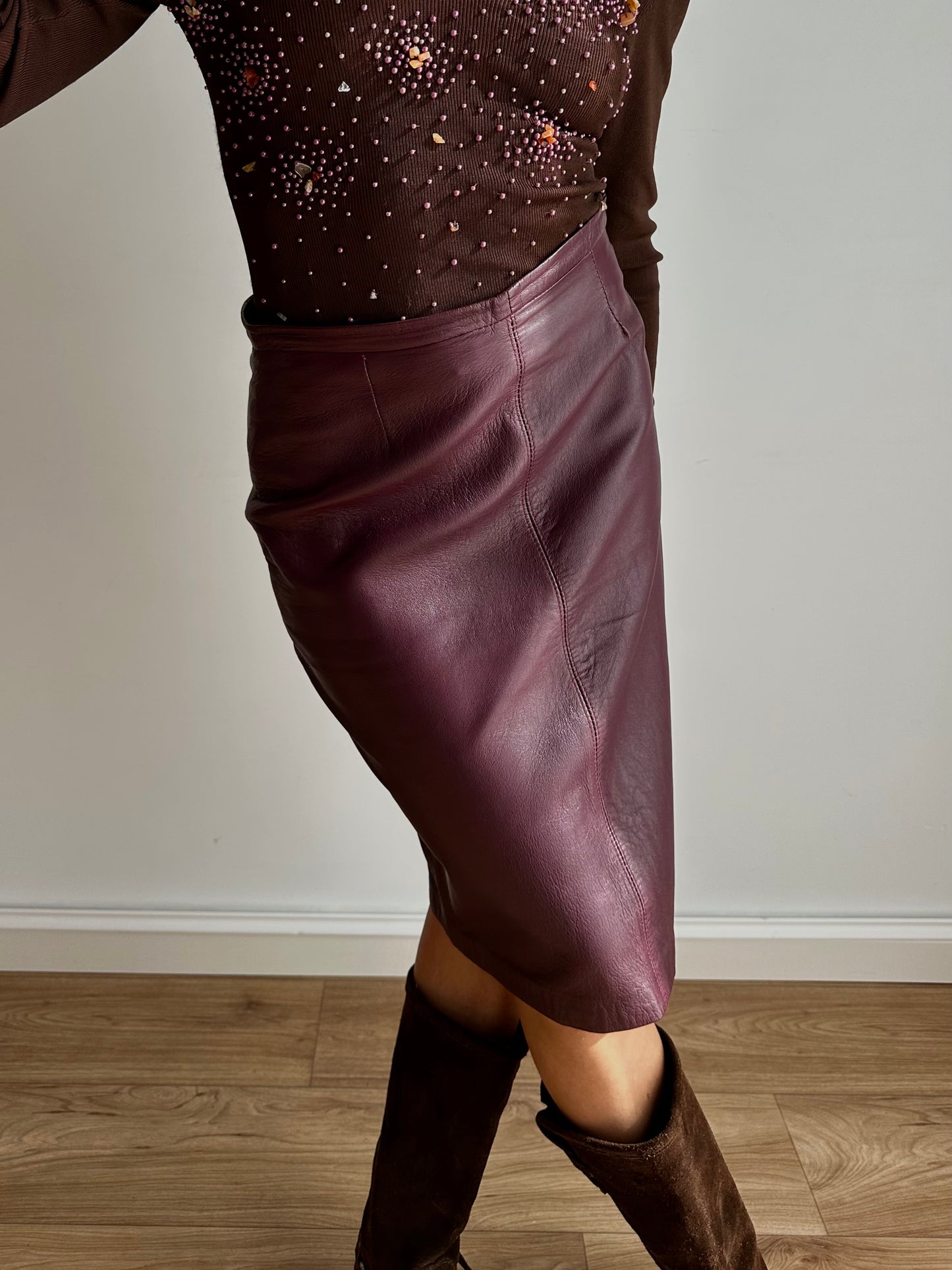 Burgundy nappa skirt
