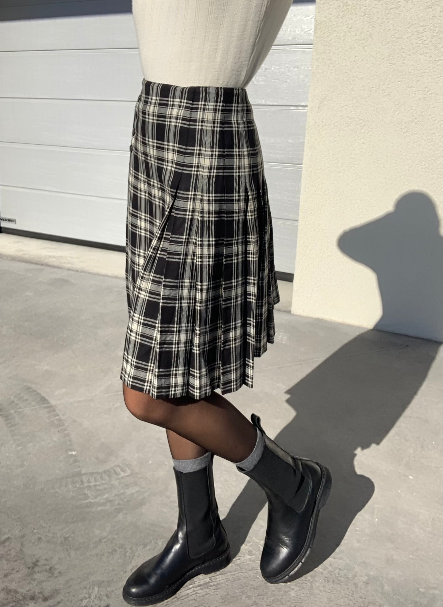 Vintage tweed pleated skirt