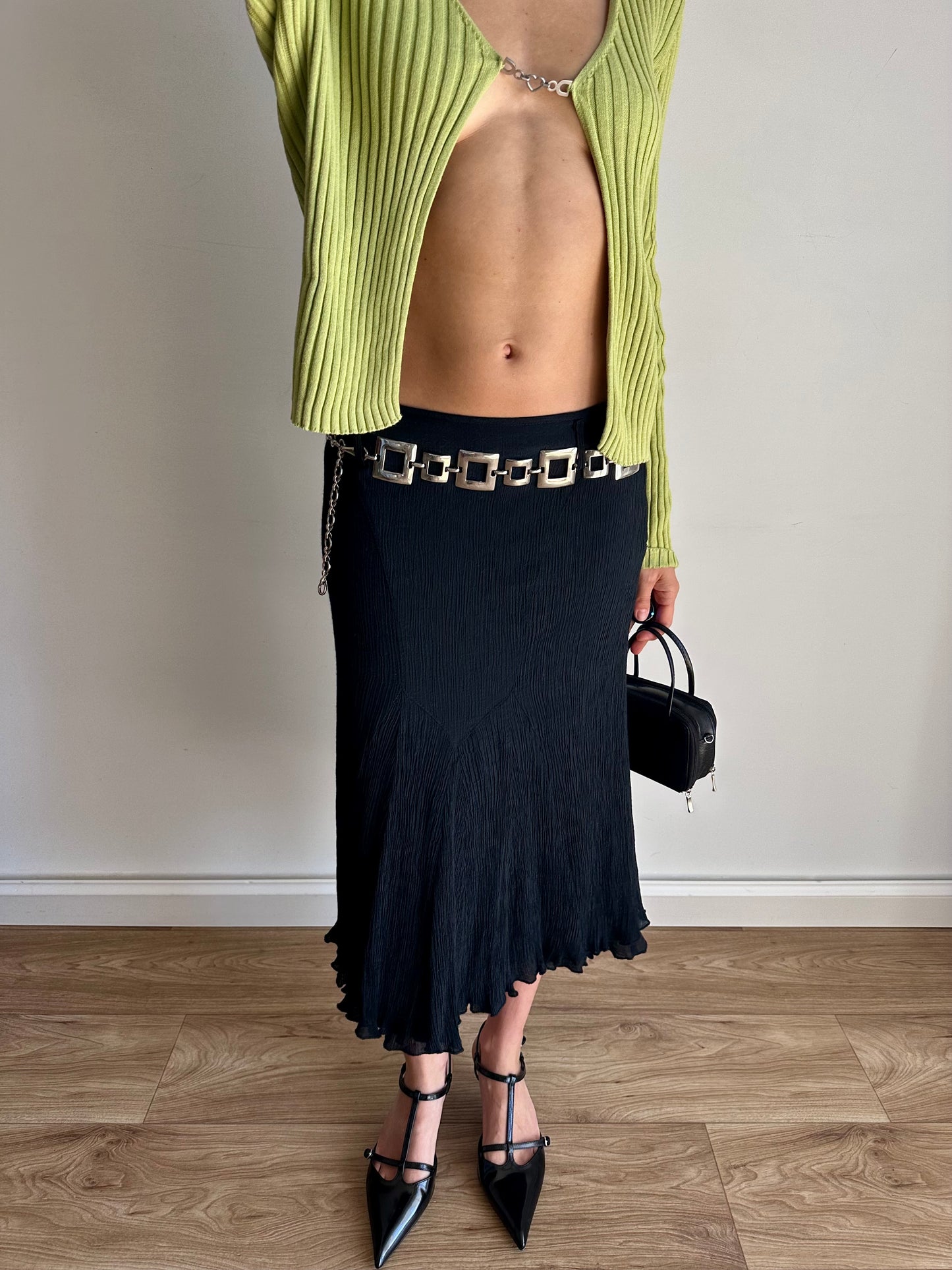 Frilled black skirt