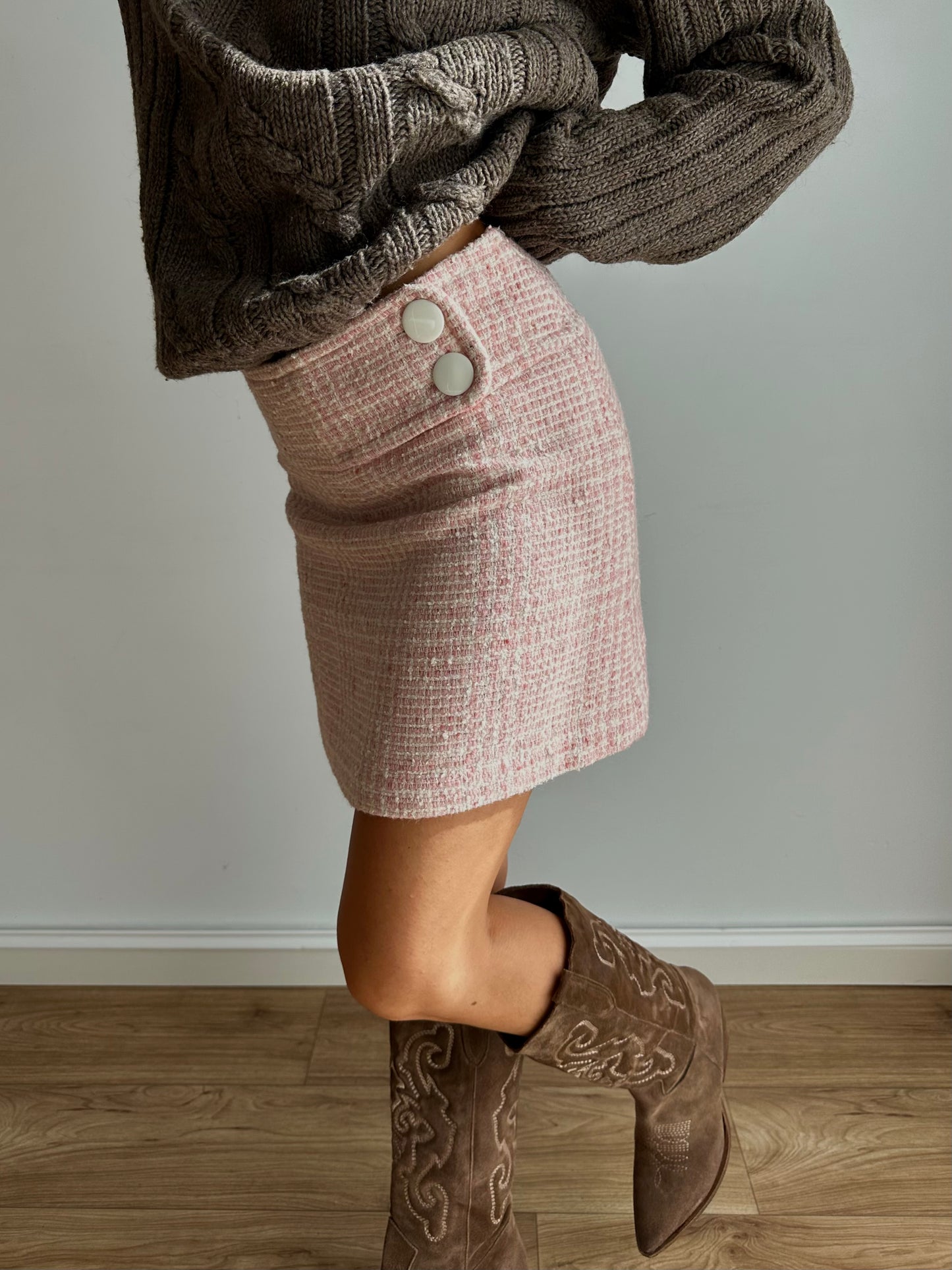 Tweed bouclé pink skirt