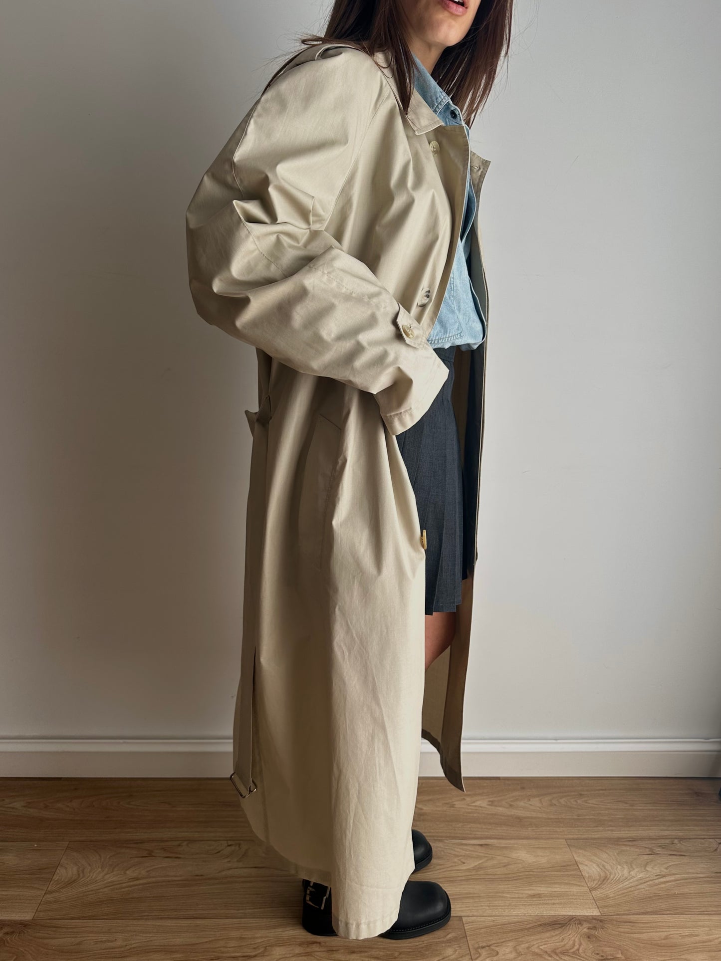 Cream trench