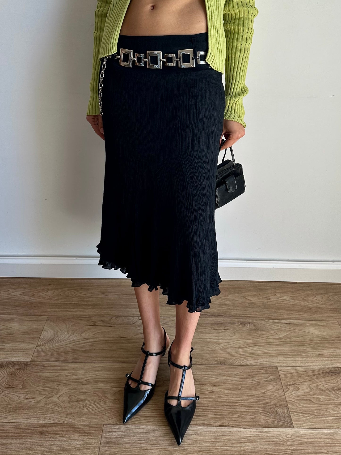 Frilled black skirt
