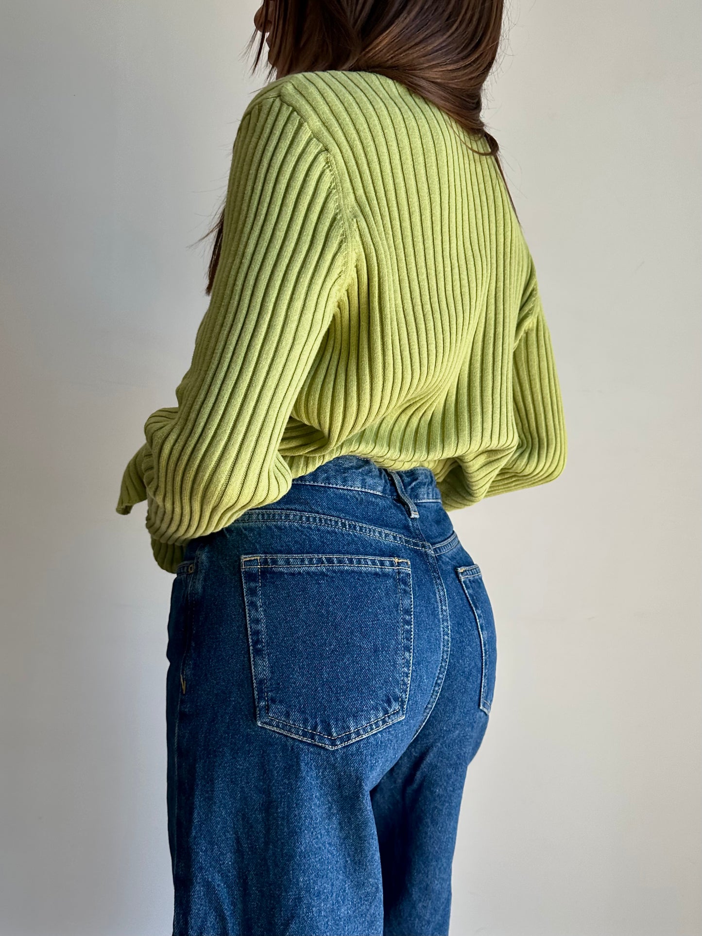 Neckline ribbed top