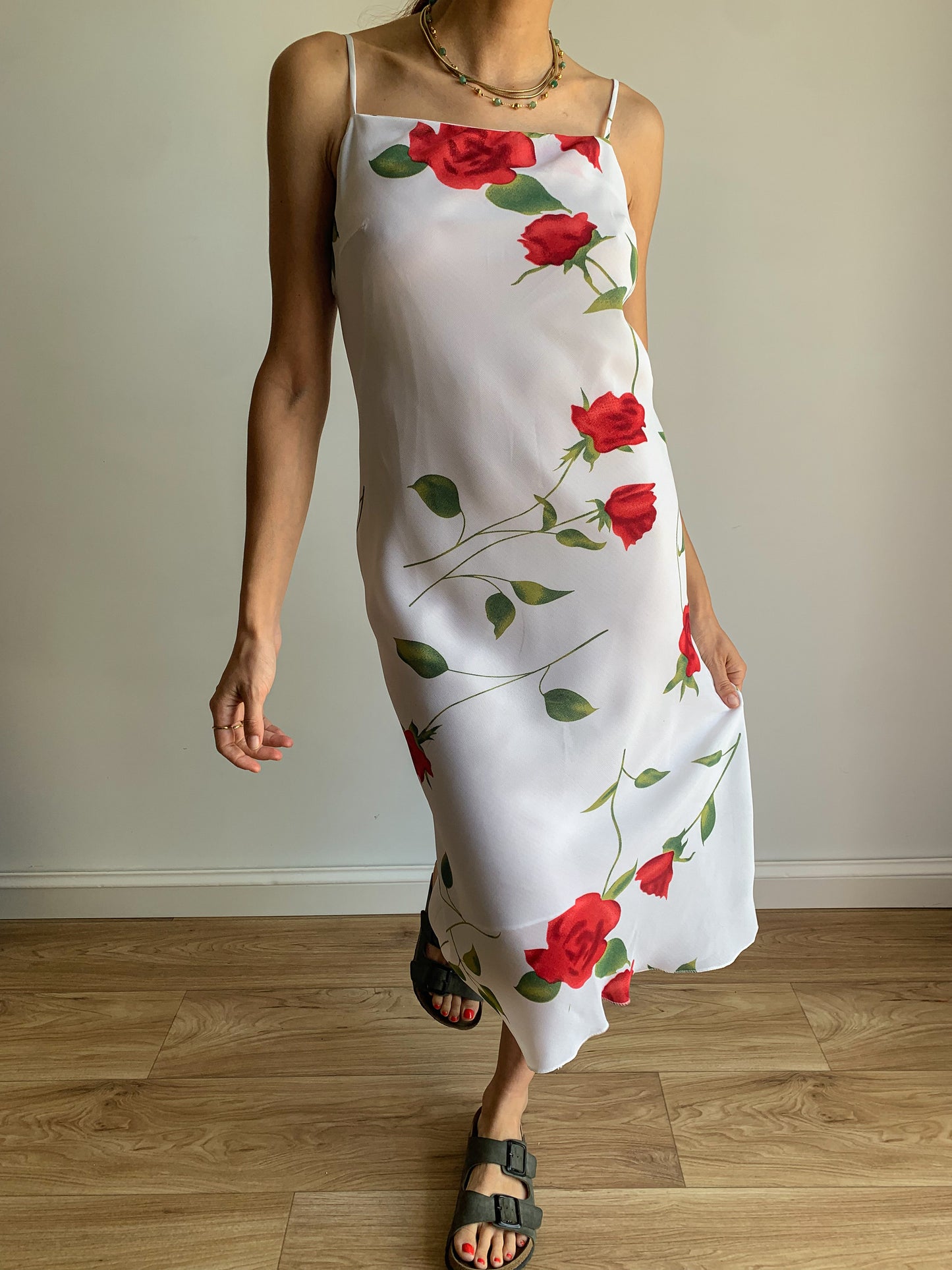 Red roses print dress